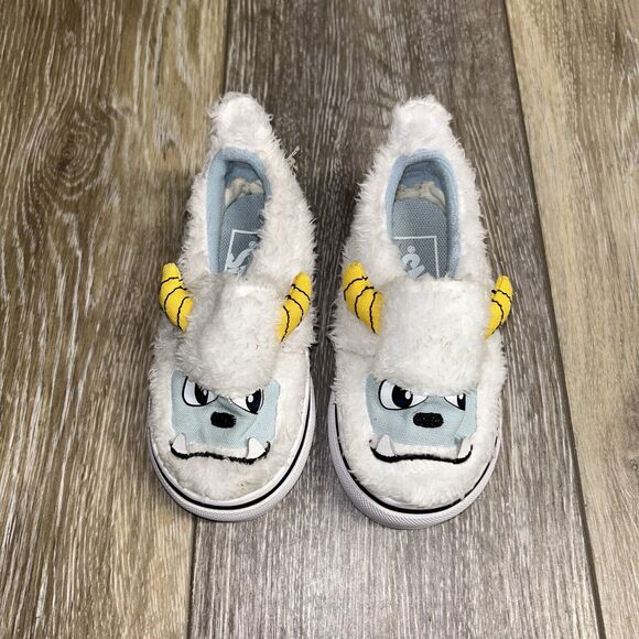 Vans Toddler Youth US Size 4.5 Slip On V Yeti White Blue Fuzzy Sneaker Shoes - Picture 4 of 11